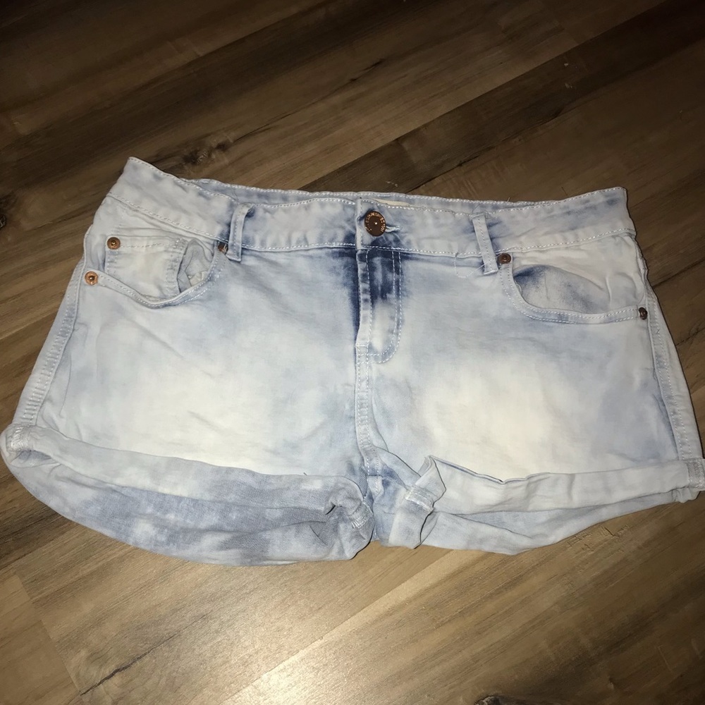 FREE! Cotton On • Stretch Shorts Light Wash Jean Denim • Cuffed